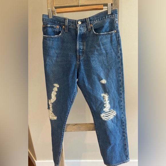 REVOLVE- Levi’s Wedgie- Size 30- Like New - Picture 14 of 14